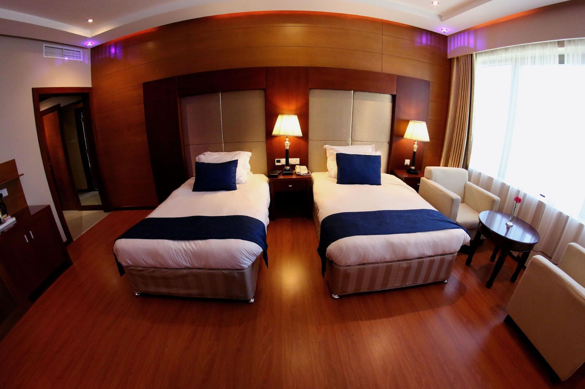Diva Hotel Manama Exteriör bild